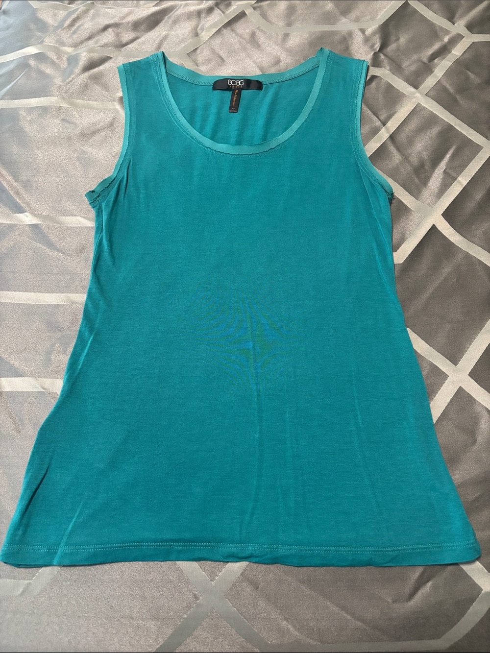 BCBG Tank Fern Size XS Raw Edge Contrast Trim Basic Staple